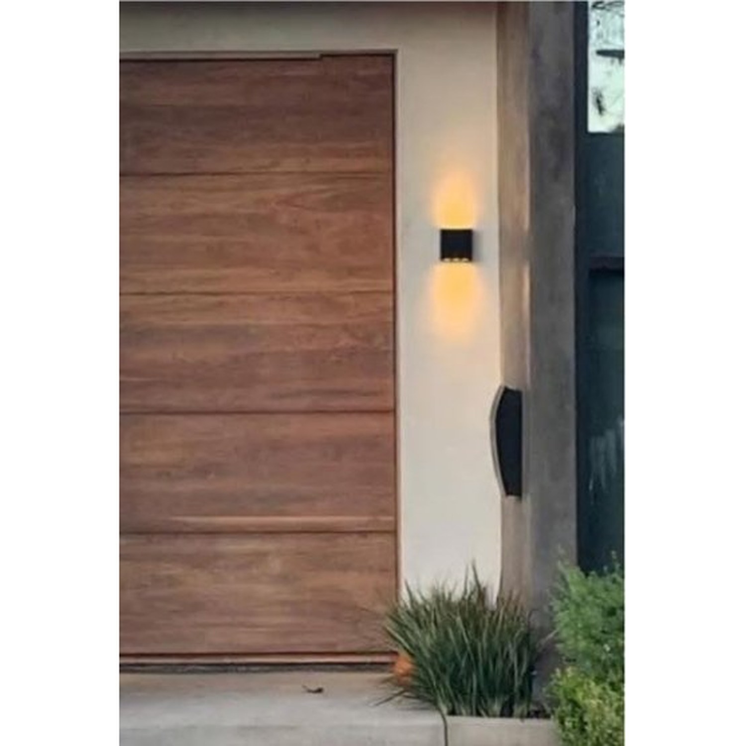 BUILD SOURCE™ Contemporary Wood Horizontal Plank Entry Door EA-0102 — 8" x 12" Sample