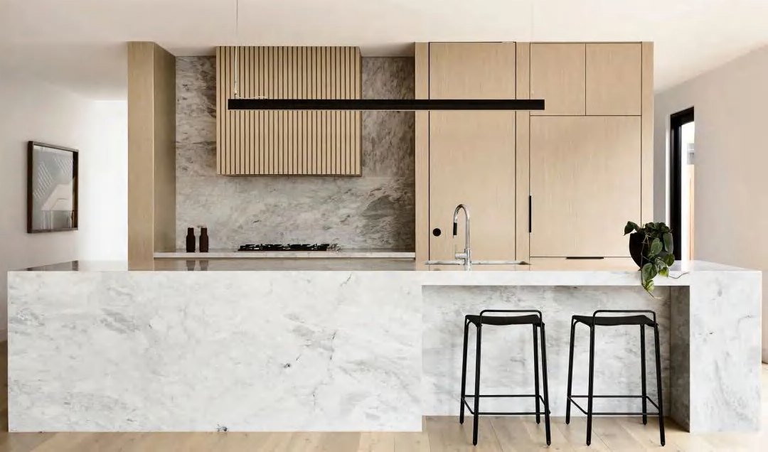 BUILD SOURCE™ Modern Warm Ivory Woodgrain Melamine Kitchen — U-Shape M003 — 8" x 12" Sample