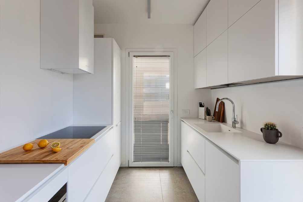 BUILD SOURCE™ Modern Light Grey High-Gloss PET Kitchen — Peninsula P014 — 8" x 12" Sample