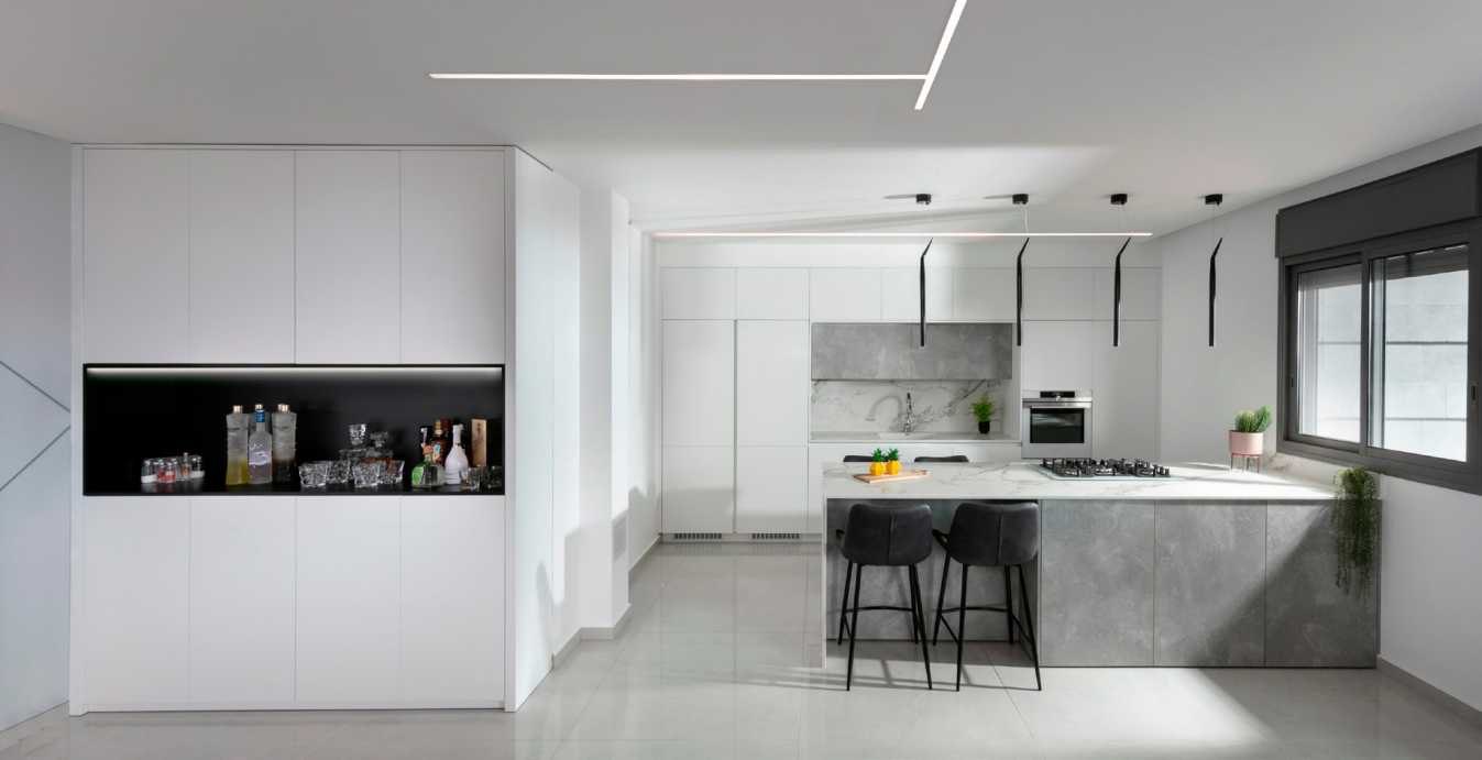 BUILD SOURCE™ Modern Light Grey High-Gloss PET Kitchen — Peninsula P047 — 8" x 12" Sample